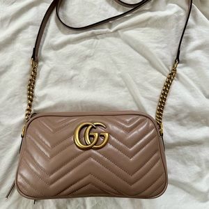 GG MARMONT SMALL SHOULDER BAG - Gently Used